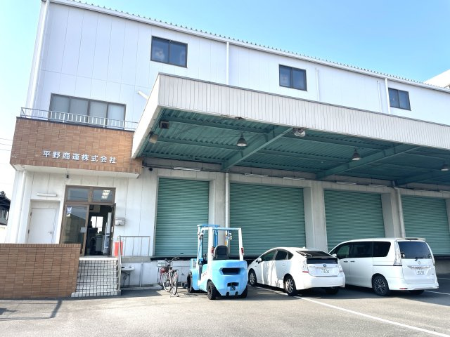 森6丁目店舗倉庫の外観