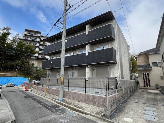 セレーノ東生駒Ｃの外観|おしゃれな外観です