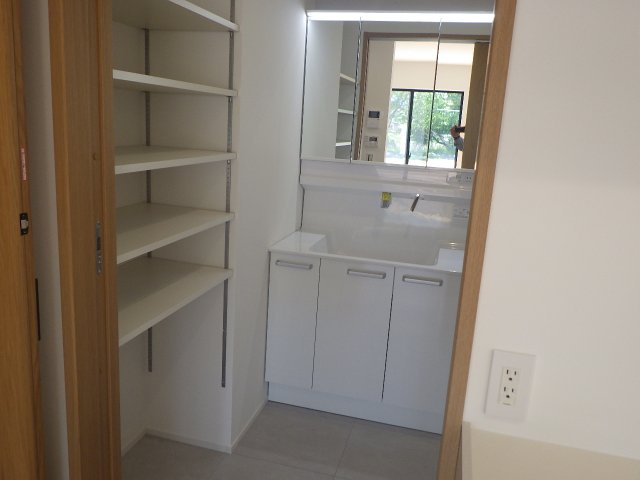 中古戸建　北広島町春木(Ａ／ＡＢＣＤ）の独立洗面台