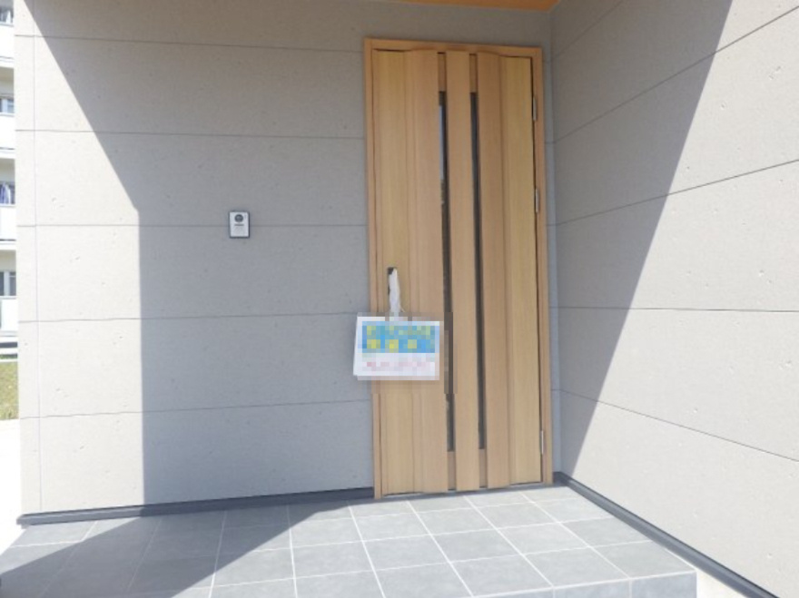 中古戸建　北広島町春木(Ａ／ＡＢＣＤ）の玄関