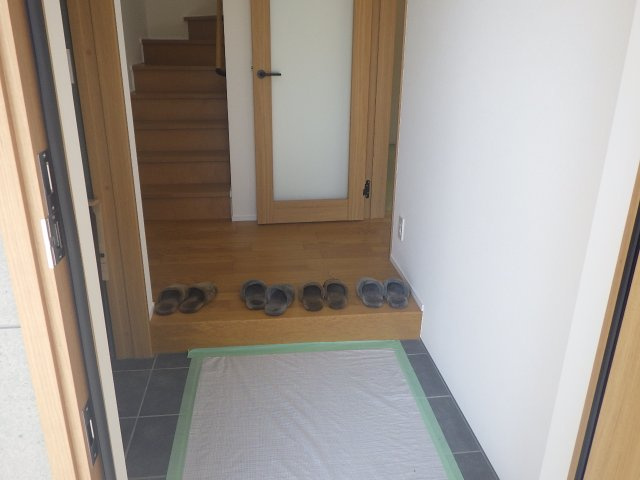 中古戸建　北広島町春木(Ａ／ＡＢＣＤ）の玄関