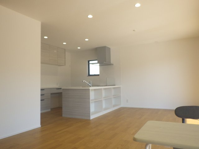 中古戸建　北広島町春木(Ａ／ＡＢＣＤ）の居間・リビング