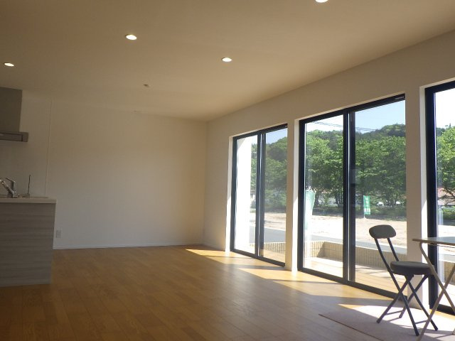 中古戸建　北広島町春木(Ａ／ＡＢＣＤ）の居間・リビング