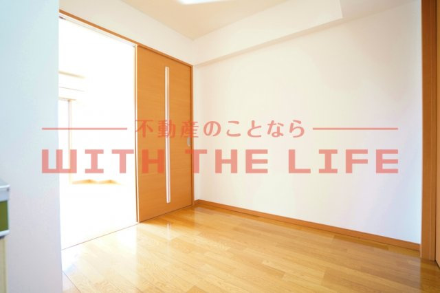 クンプリール【キャッシュバック対象物件】の居間・リビング|ゆったりとした居間です