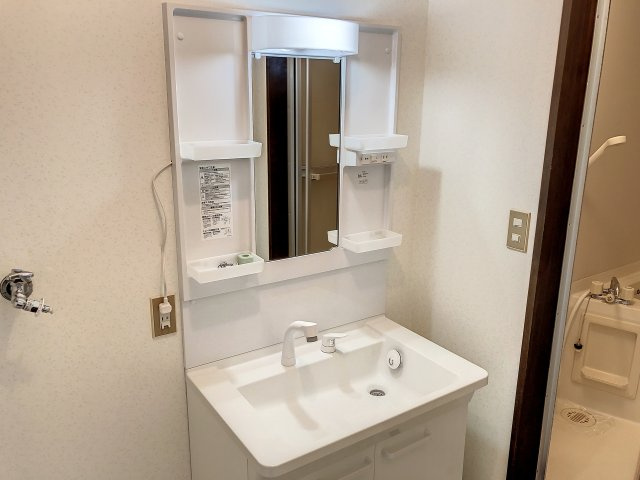 ダイヤ14鈴川の独立洗面台