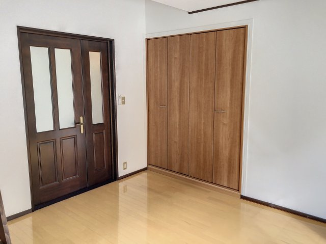 ダイヤ14鈴川の洋室