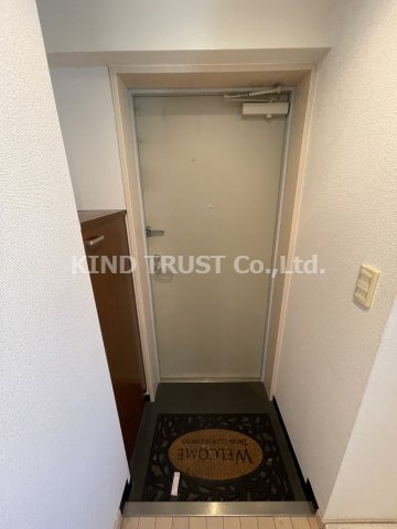 インベスト北梅田の玄関|ゆったりとした玄関です