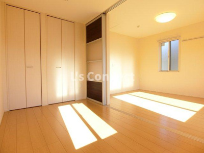 【その他】 | セジュールＩ＆Ｒ | 洋室２部屋は繋げても仕切っても使えます。