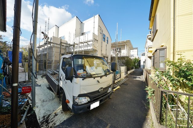 【横浜市瀬谷区橋戸１丁目13-5新築戸建て】★仲介手数料無料★（瀬谷第二小学校・下瀬谷中学校）の外観