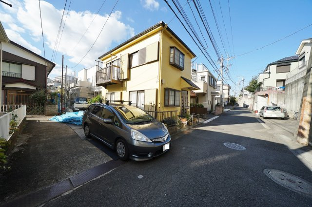 【横浜市瀬谷区橋戸１丁目13-5新築戸建て】★仲介手数料無料★（瀬谷第二小学校・下瀬谷中学校）の前面道路含む現地写真