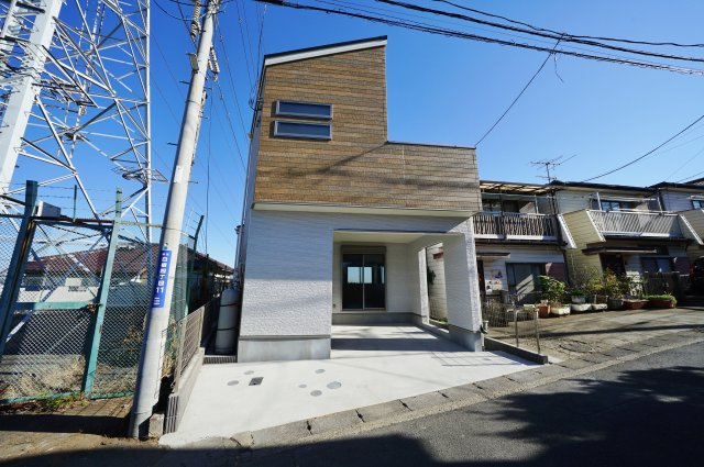 【横浜市旭区白根４丁目11-7新築戸建て】★仲介手数料無料★（不動丸小学校・鶴ヶ峰中学校）の外観