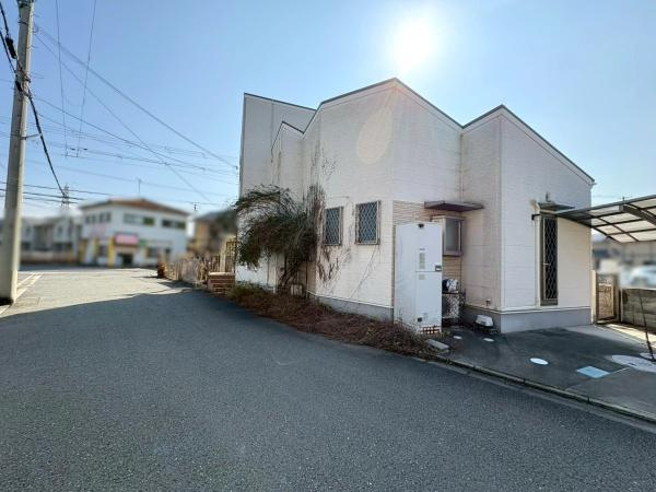 和歌山市加納　中古戸建の前面道路含む現地写真