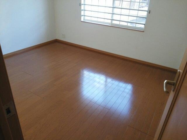 アドバンス　栄の寝室