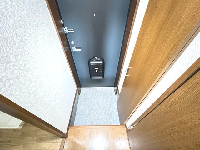 アンプルールクラージュサピエンスの玄関