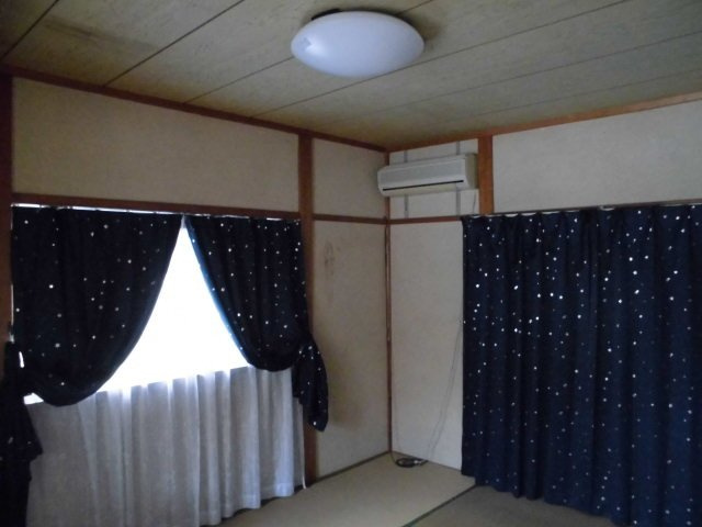 安八郡神戸町大字神戸の和室