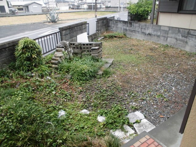 安八郡神戸町大字神戸の庭