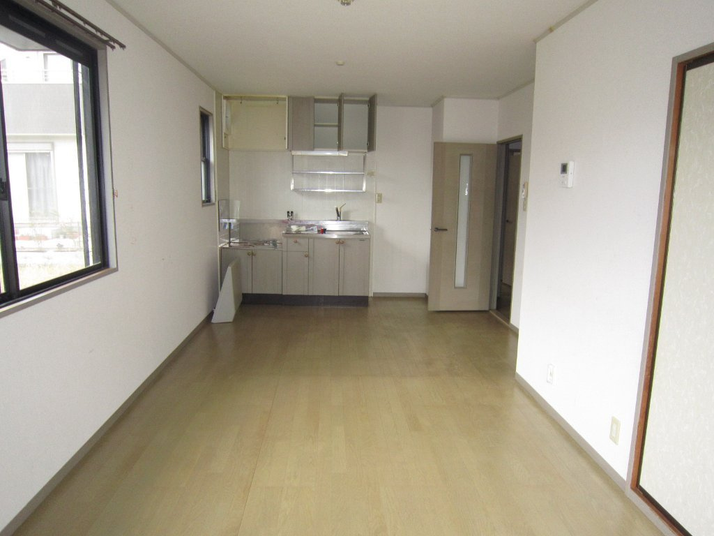 メルベーユ津福【キャッシュバック対象物件】の洋室|明るい洋室です