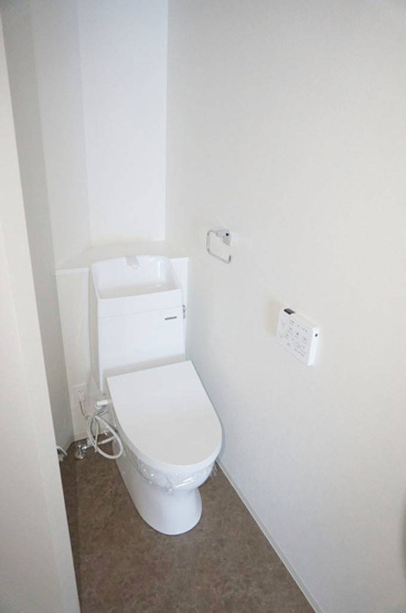 【トイレ】La Douceur赤塚