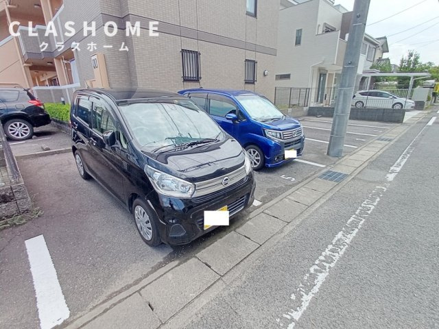 Y’scourt一ツ木　　刈谷市の賃貸ならクラスホーム刈谷店の駐車場