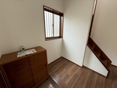 【展望】 | 志田貸家 | 玄関から室内への景観です！広めの玄関スペースでお客様のお出迎えもスムーズにできますね☆