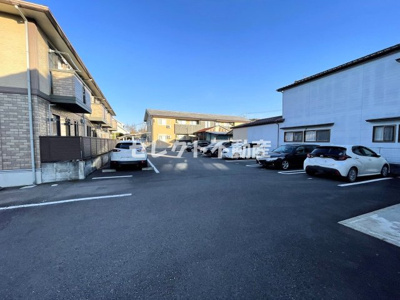 【駐車場】 | マウンテンクレストヒロ | 【マウンテンクレストヒロ】