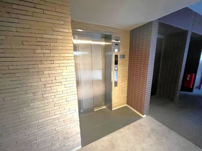 【その他共用部分】 | 流山市アンビシャス南柏 | エレベーターがあるので重たい荷物がある日でも大丈夫です。