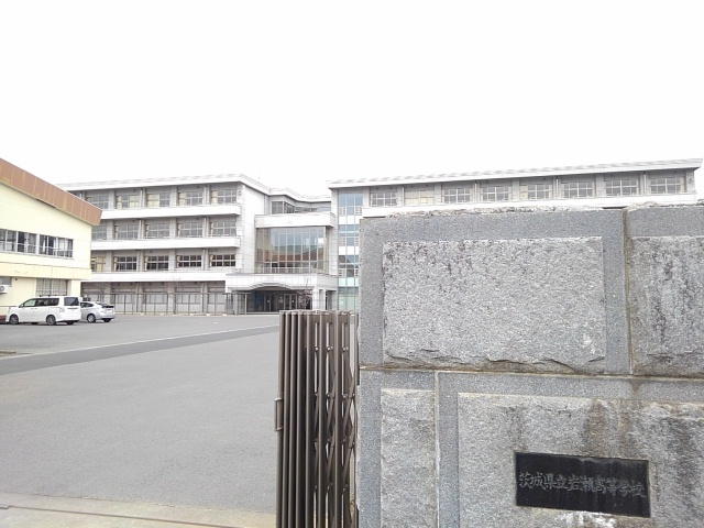 アルモニーの周辺