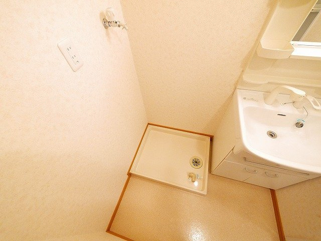 セレーノ東生駒Ｂ棟の設備|洗濯機置き場があります