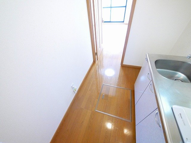 セレーノ東生駒Ｂ棟のその他|キッチンスペースも広々