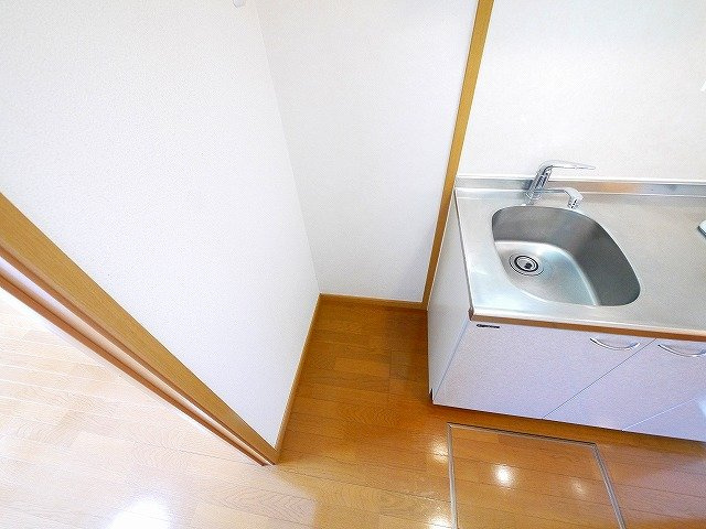 セレーノ東生駒Ｂ棟のその他|冷蔵庫置き場もあります