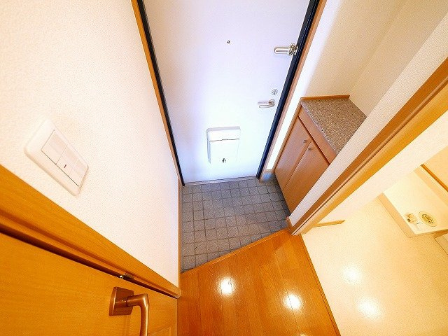 セレーノ東生駒Ｂ棟の玄関|毎日通る玄関はこちらです