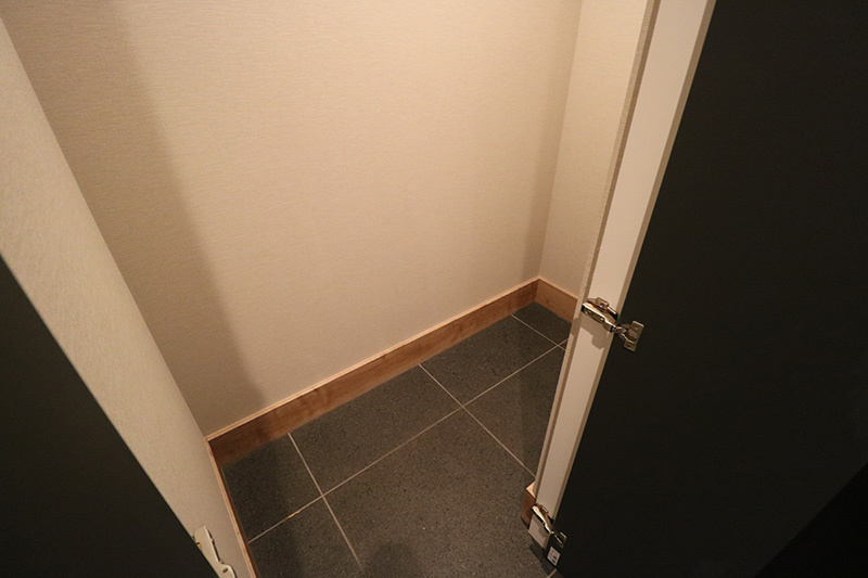 Garesidence 袖ケ浦 ZEN PAVILIONの収納|玄関収納にはゴルフバッグなどの収納に便利