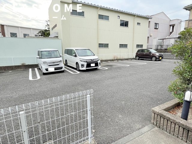 シャン・ド・フルール　　刈谷市の賃貸ならクラスホーム刈谷店の駐車場
