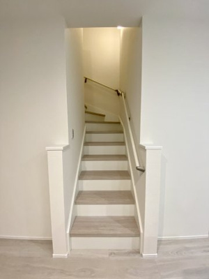 【内装】 | Cube 7