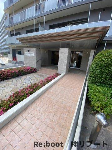 コンフォート津田沼壱番館のエントランス
