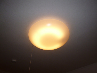 【設備】 | ポミエ | 照明