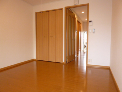 【洋室】 | ポミエ