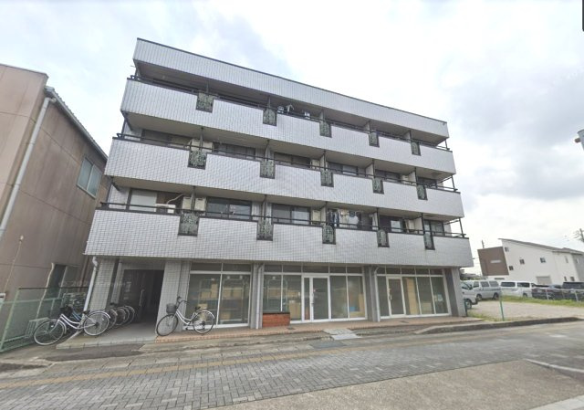 安城市今本町３丁目の店舗一部