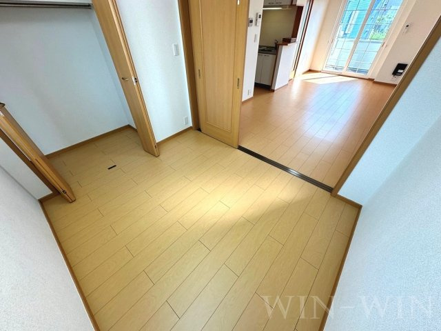 リーヴァ菅池 Bの洋室