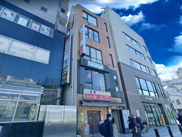 小山ビルの外観