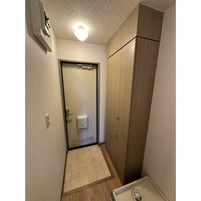 【玄関】 | ハイドランジェ | 大きなシューズボックスです