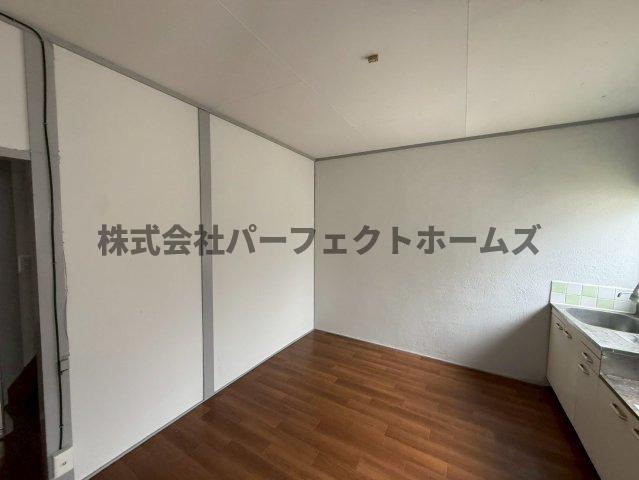 養父元町テラスハウス　賃貸の居間・リビング|おしゃれな居間です