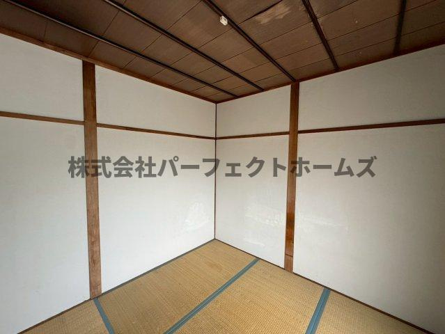 養父元町テラスハウス　賃貸の和室|来客時にも便利な和室付き