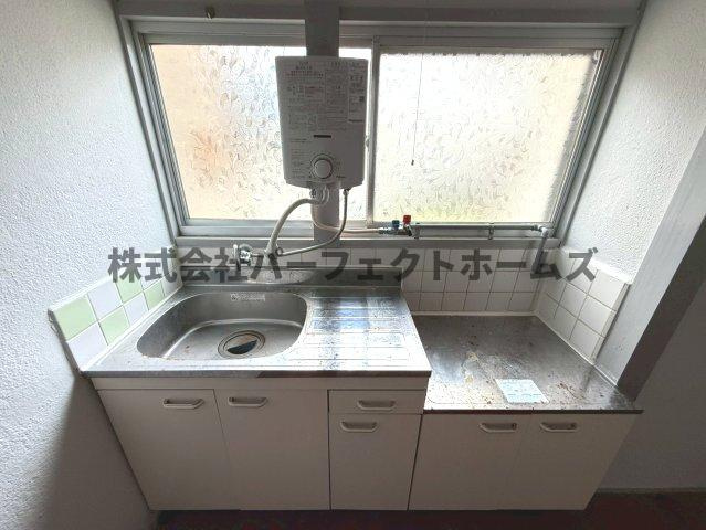 養父元町テラスハウス　賃貸のキッチン|使いやすいキッチンです