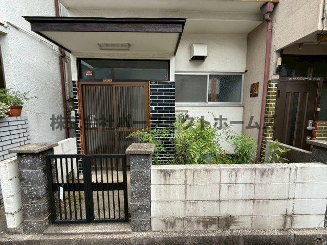 養父元町テラスハウス　賃貸のエントランス|エントランスです