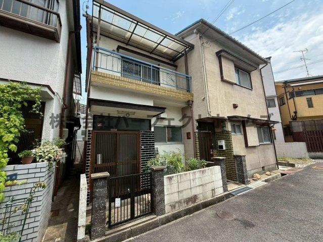 養父元町テラスハウス　賃貸のエントランス|毎日通るエントランスはこのようになっています