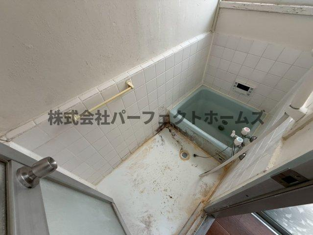 養父元町テラスハウス　賃貸の浴室|落ち着いた空間のお風呂です