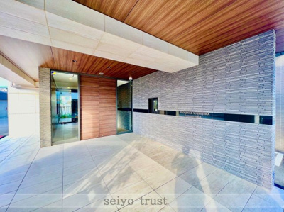 【エントランス】 | フローレンス吉島グランドステージ