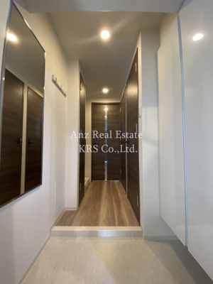 【その他】 | ルフォンプログレ天満橋 | 全身鏡付きの玄関部分です♪