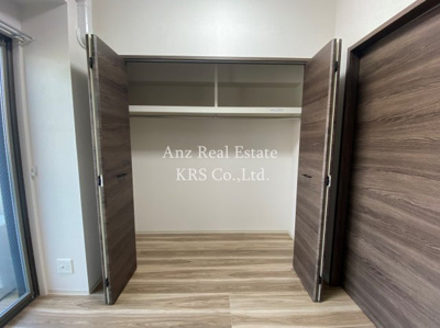 【収納】 | ルフォンプログレ天満橋 | 洋室にあるたっぷり入る収納！